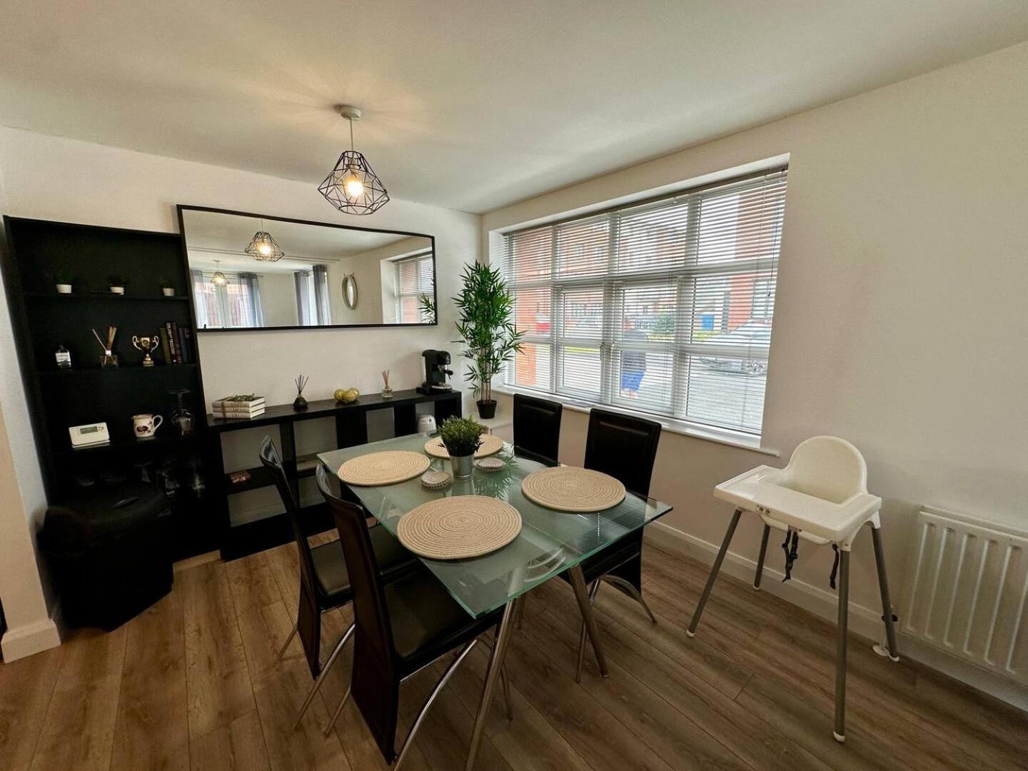 2Br City Side Apartment Belfast Exterior photo